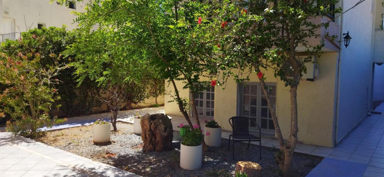 Cleo Rooms 250M From The Beach Malia Exteriör bild