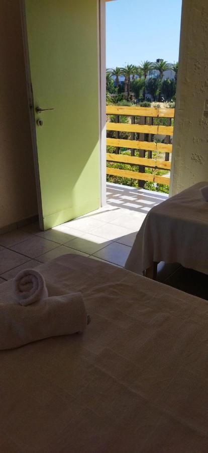 Cleo Rooms 250M From The Beach Malia Exteriör bild