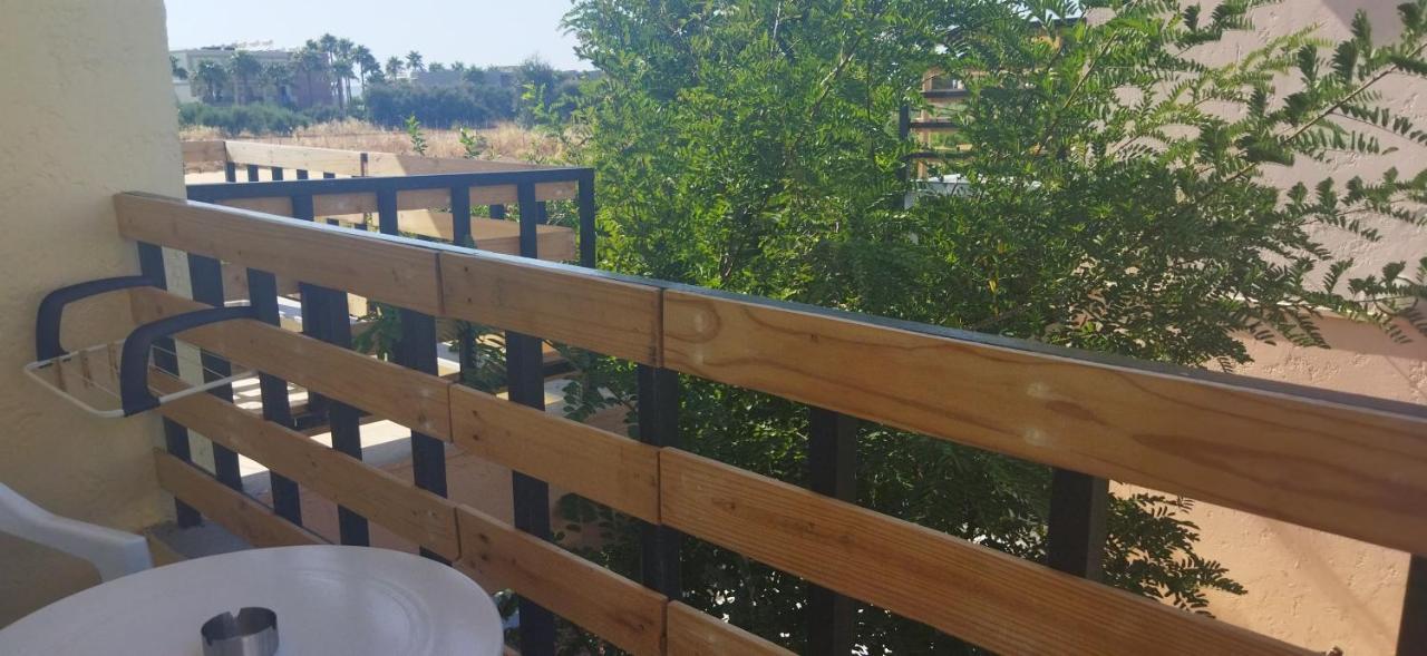 Cleo Rooms 250M From The Beach Malia Exteriör bild
