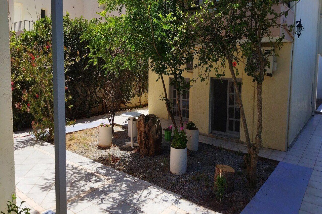 Cleo Rooms 250M From The Beach Malia Exteriör bild