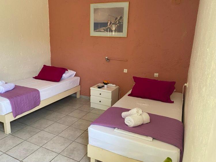 Cleo Rooms 250M From The Beach Malia Exteriör bild